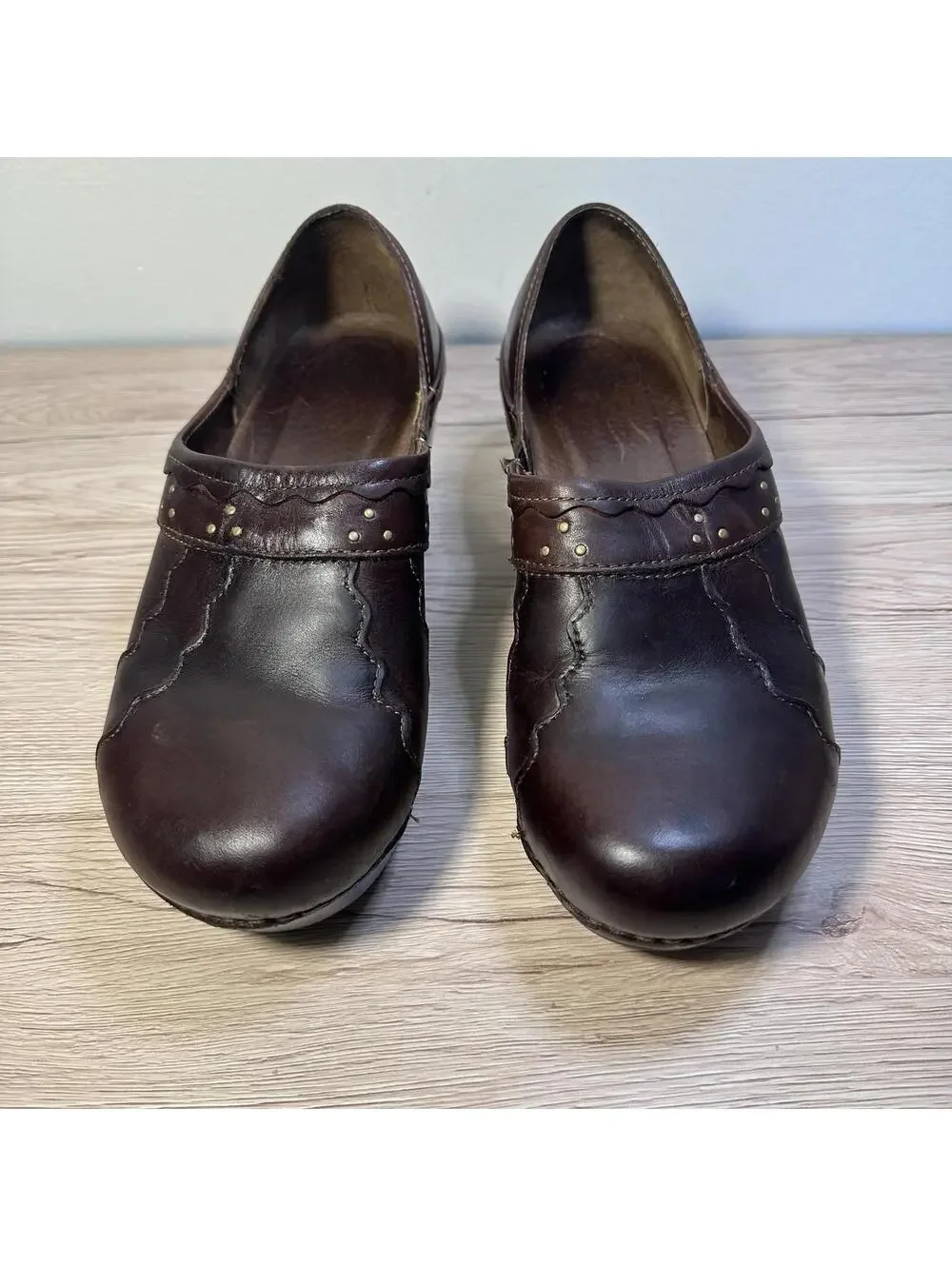 Dansko women Brown Leather Slip On Studded heeled Clogs US 8-8.5 / 39